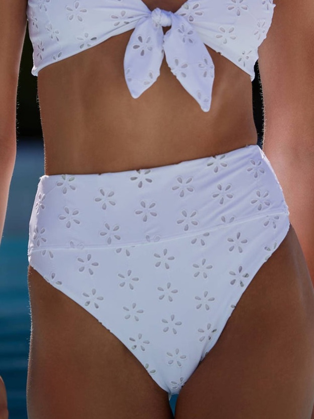NWT new medium free people beach riot Hazel Bottom White Magnolia Eyelet swim
